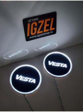 LADA Vesta LED-подсветка подстаканников (64 мм) с логотипом и контурным кольцом — IGZEL